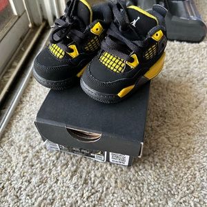 Jordan 4s